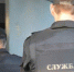 В Первоуральске алиментщик спрятался от судебных приставов под кучей белья в углу - Pervo66.Ru
